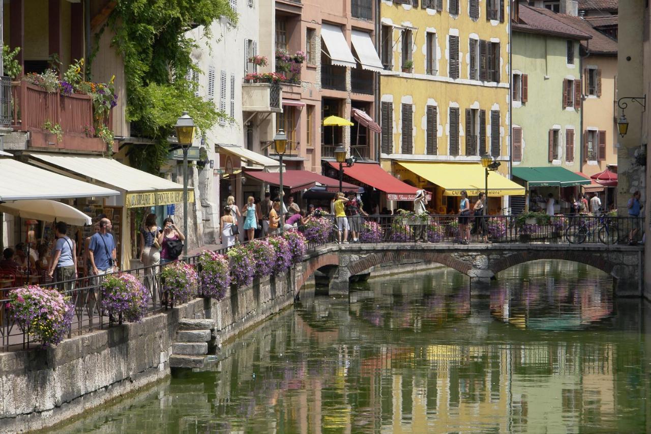 Le Family Lodge 2 Chambres 4 Personnes Classe 3 Etoiles Annecy Buitenkant foto